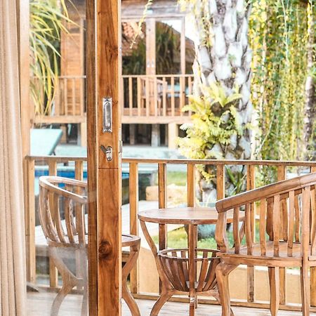Ocho Bali Surf Camp Apartment Uluwatu  Ngoại thất bức ảnh