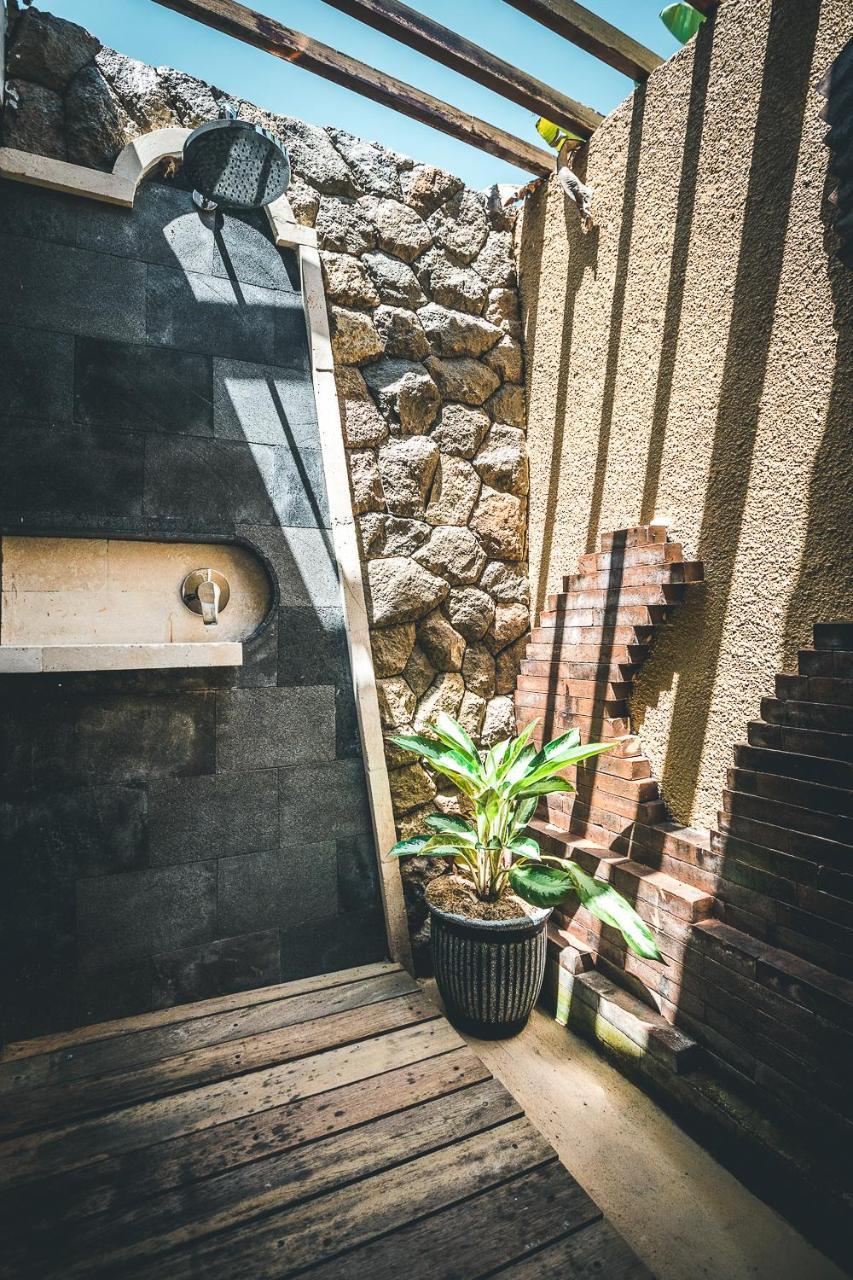 Ocho Bali Surf Camp Apartment Uluwatu  Ngoại thất bức ảnh