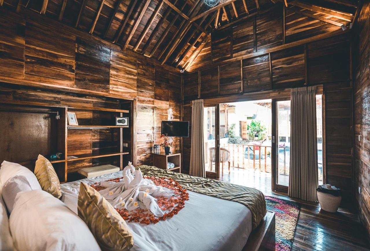 Ocho Bali Surf Camp Apartment Uluwatu  Ngoại thất bức ảnh